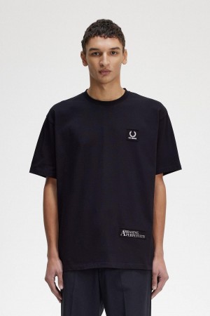 Fred Perry Printed Patch Relaxed T-shirts Herren Schwarz | PCHER38069