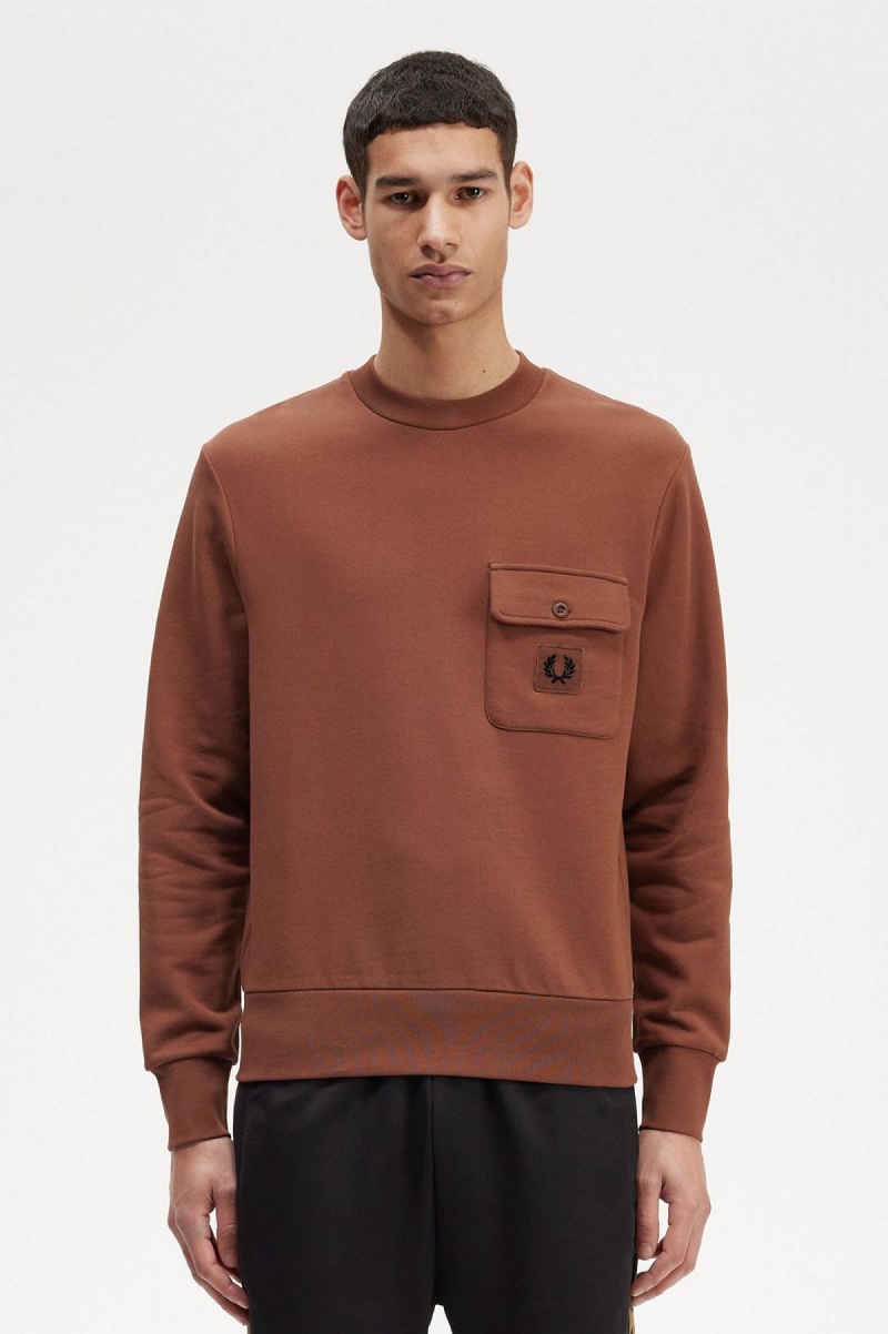Fred Perry Badge Detail Crew Neck Sweatshirts Herren Braun | LCHTR58300