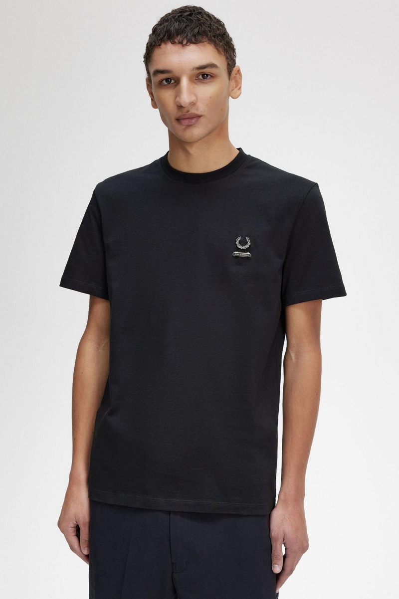 Fred Perry Enamel Pin T-shirts Herren Schwarz | CHJKU16152