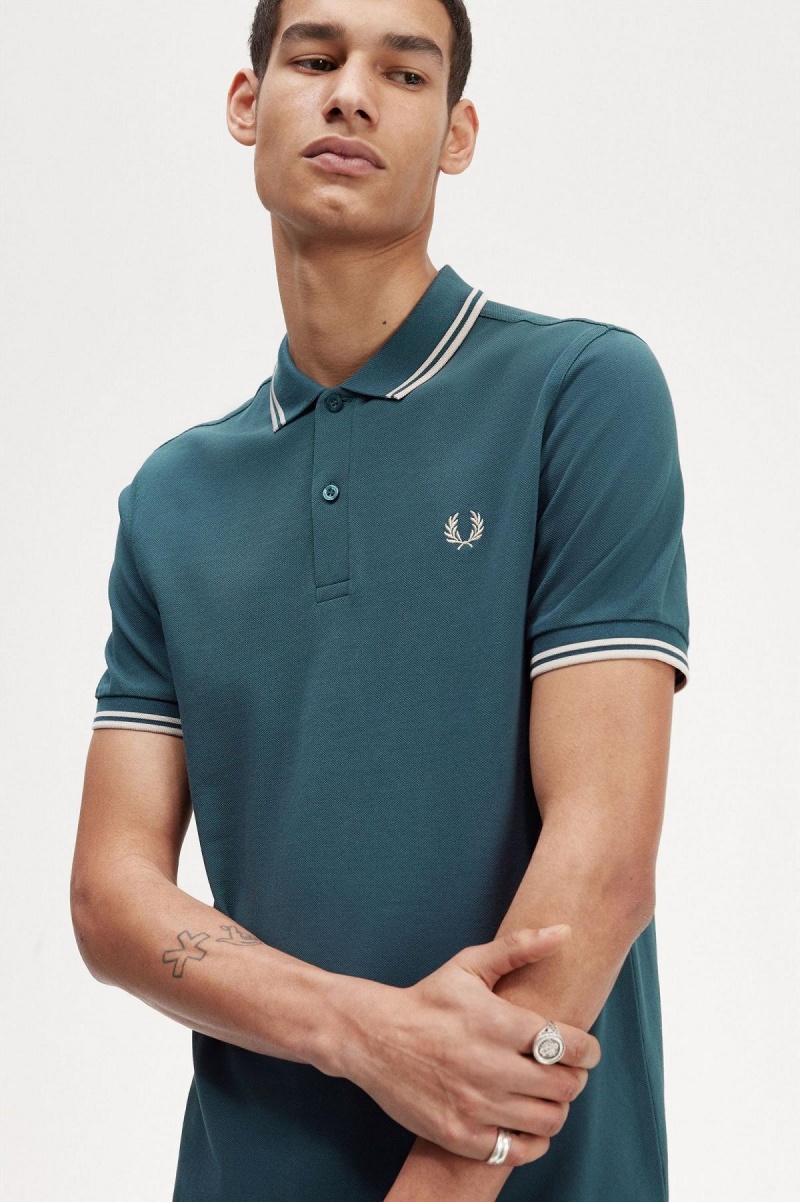 Fred Perry M3600 Polo Shirts Herren Blau Hellhell | LCHTR45231