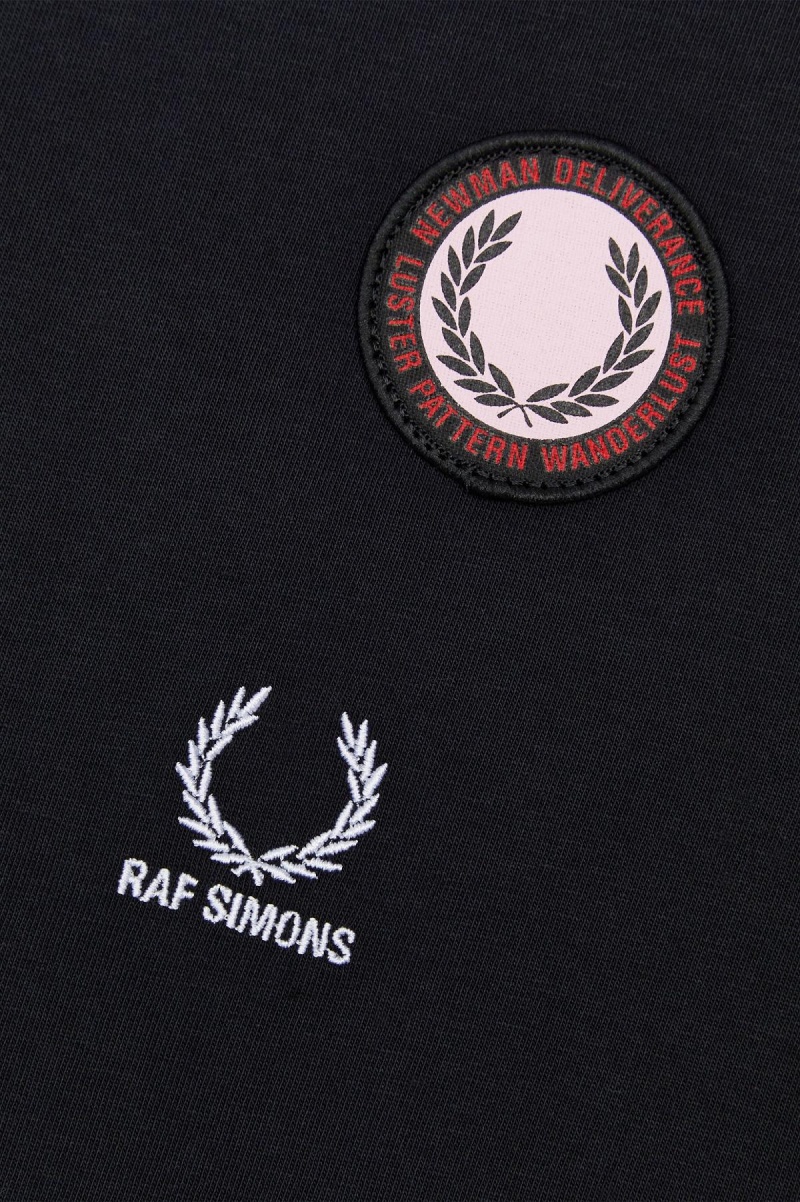 Fred Perry Oversized Patch Detail T-shirts Herren Schwarz | CHJZR49611