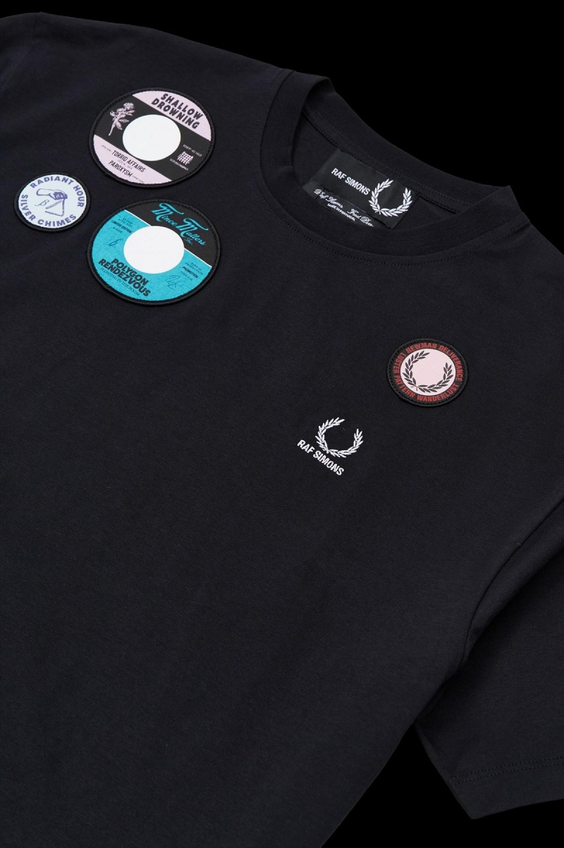 Fred Perry Oversized Patch Detail T-shirts Herren Schwarz | CHJZR49611