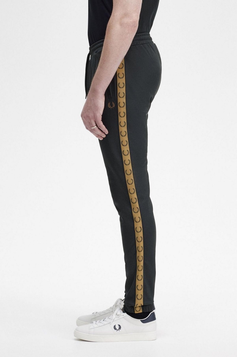 Fred Perry Taped Track Pants Trainingsanzug Herren Schwarz | SCHVO52955